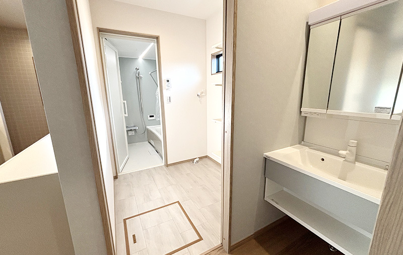 シャインステージ水深